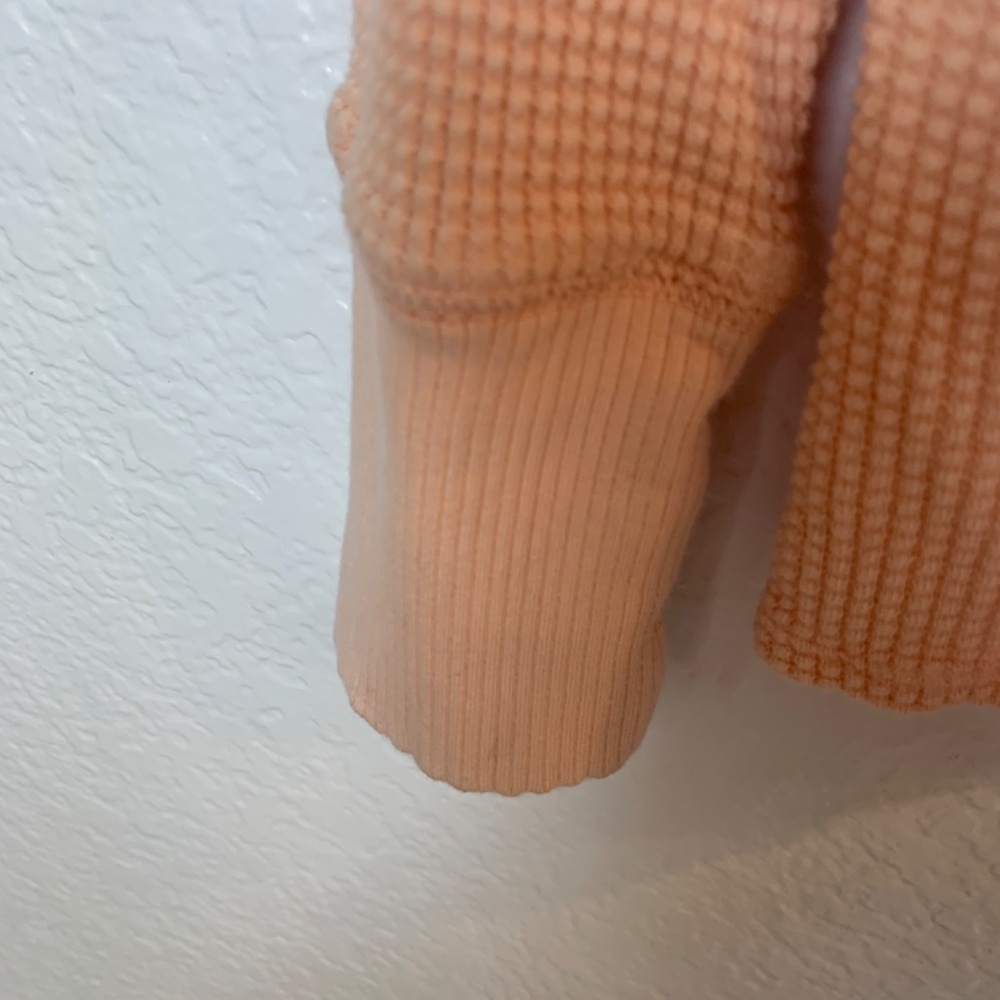Offline by Aerie T Shirt Large Dance Club Waffle Knit Long Sleeve Peach Orange - Picture 11 of 15
